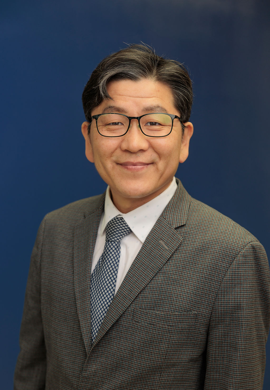 Dr. Kang