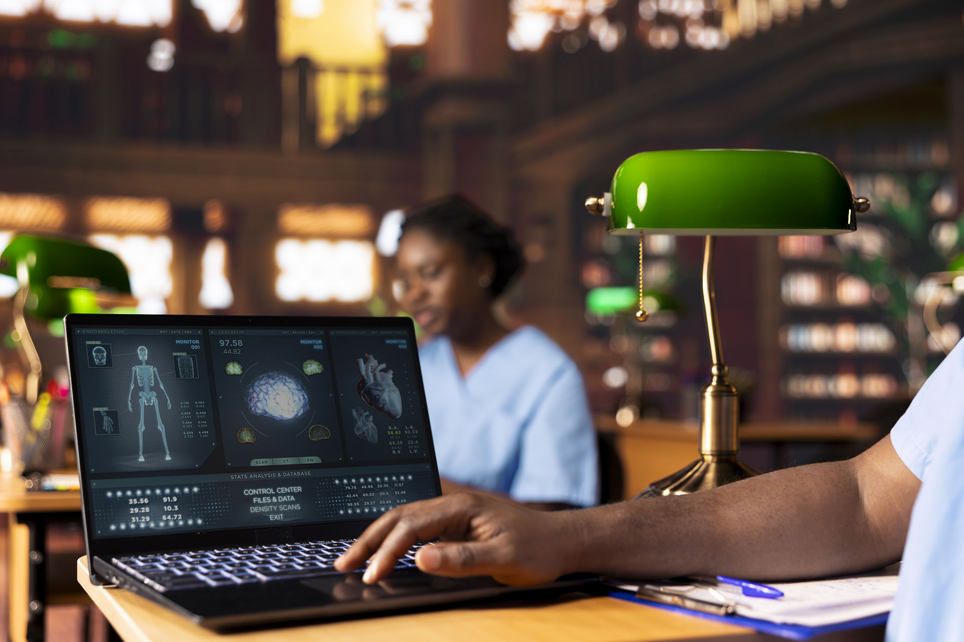 Med School Student Takes Personal Notes From Anatomy Research Papers