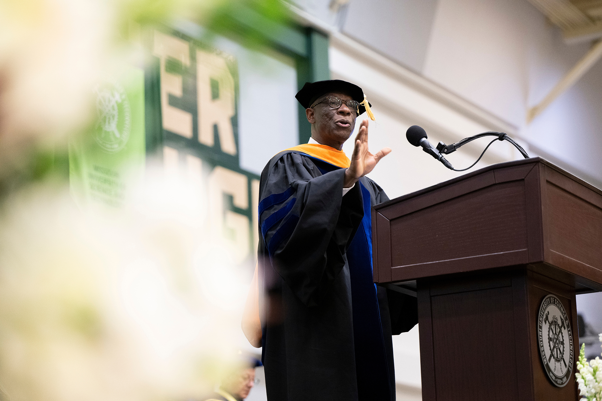 School of Engineering Dean Delivers Commencement Address to Missouri S&T Ph.D. Graduates