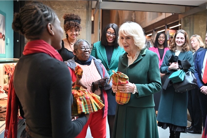 School of Architecture & Planning Professor Leads Cultural Envoy to London to Present Black Artists Exhibit to Queen of England 